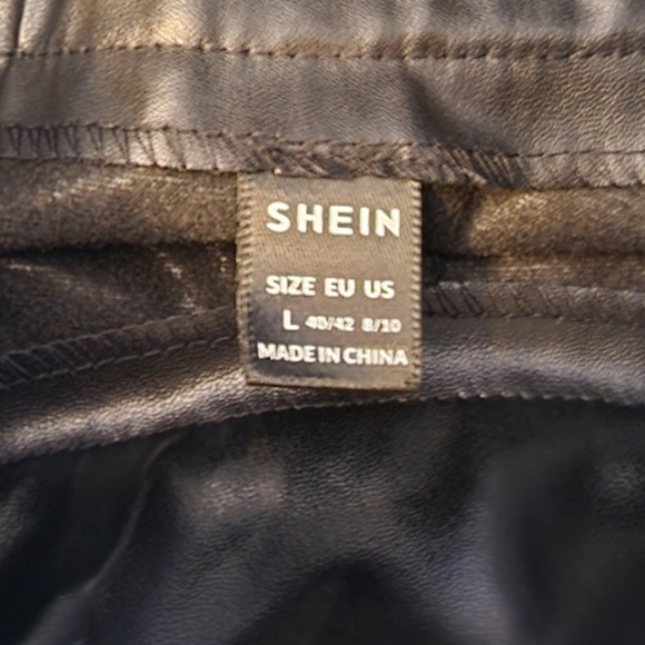BLACK Faux Leather Mini Skirt. Size L. SHEIN - Picture 3 of 3